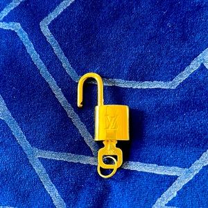 Authentic Louis vuitton Lock&Key #306